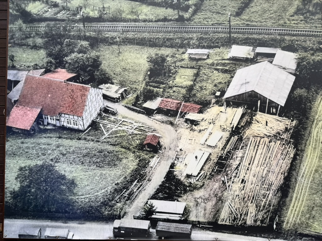 Historische Luftaufnahme der Schreinerei und des Sägewerks Dörr/Völk in Wetter