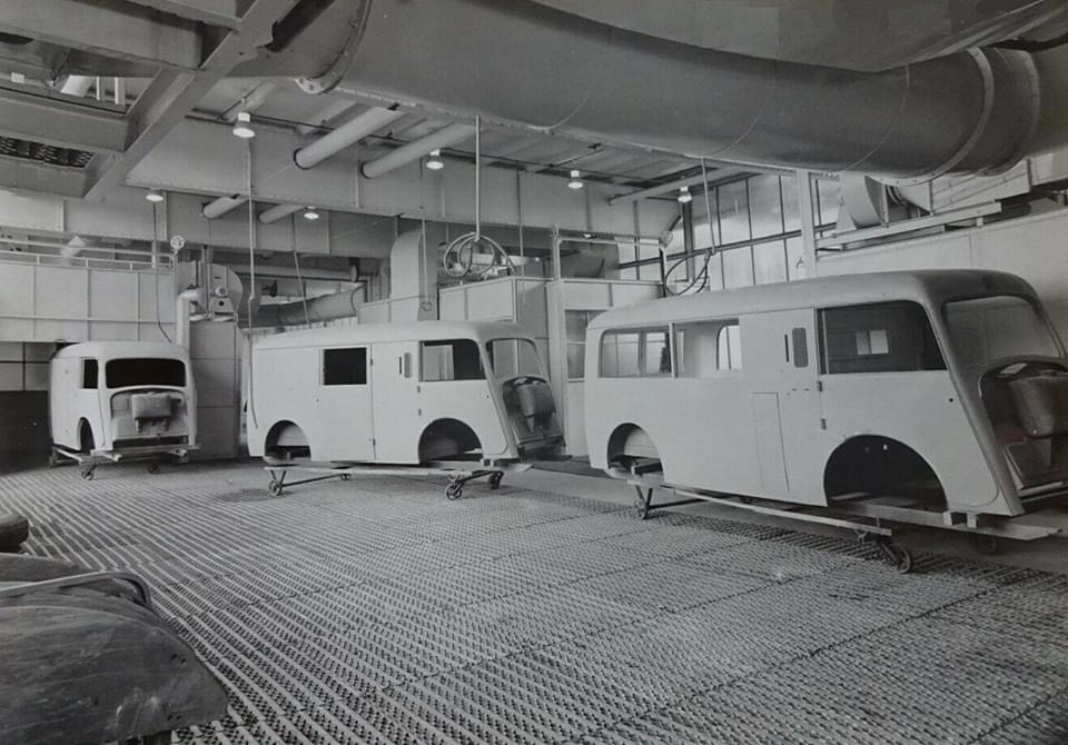 Verschiedene Tempo-Matador-Karosserien im Hebmüller-Werk Köln